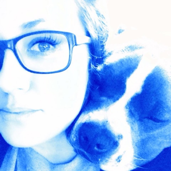 Meet your Posher, Amanda - Picture 1 of 1